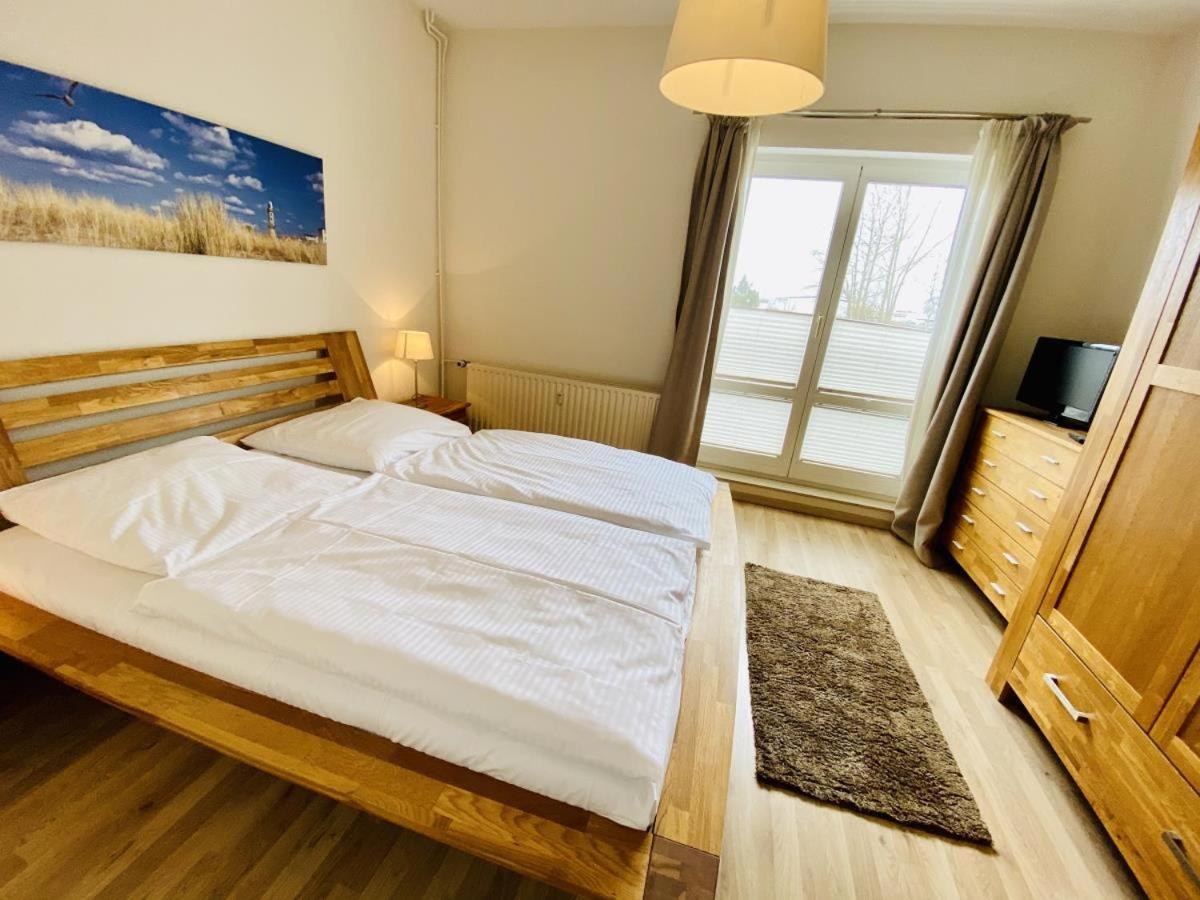 Bootshaus/ Holzdeck Διαμέρισμα Ρόστοκ Εξωτερικό φωτογραφία